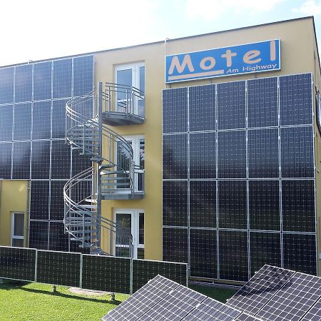 Motel Am Highway Althengstett ภายนอก รูปภาพ